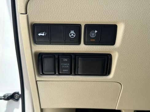 Used 2018 INFINITI QX80 2WD w/ Deluxe Technology Package image 22