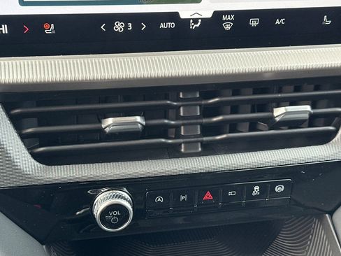 New 2026 Ford Explorer ST-Line w/ ST-Line Street Pack image 23