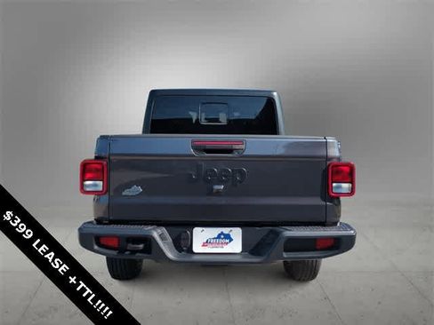 New 2025 Jeep Gladiator Sport image 7