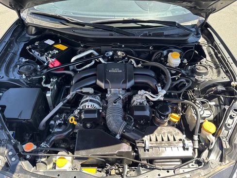Certified 2022 Toyota GR86 Premium w/ ALL Weather Mat Package (TMS) RWD image 16
