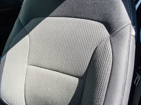 Used 2018 Ford Explorer XLT w/ Equipment Group 201A AWD/4WD image 26