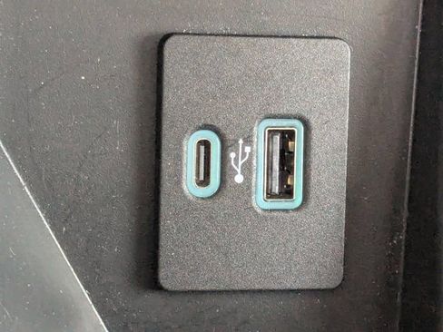 Certified 2023 Ford F150 Platinum w/ Equipment Group 701A High image 23