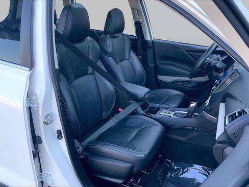 Certified 2023 Subaru Forester Limited AWD/4WD image 8