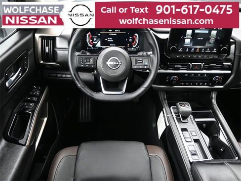 Used 2025 Nissan Pathfinder Platinum w/ Cargo Package image 12