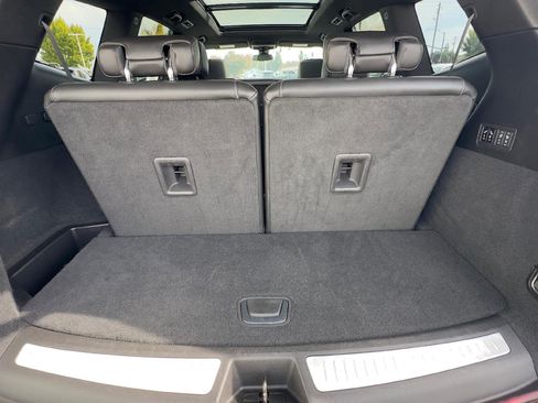 Certified 2024 Cadillac XT6 Premium Luxury image 8