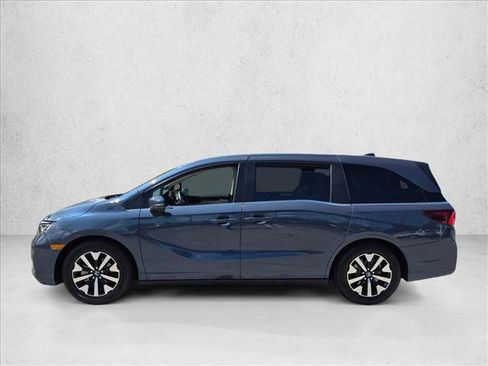 Certified 2025 Honda Odyssey EX-L image 8