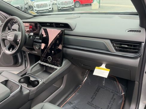 New 2026 GMC Terrain AT4 w/ Convenience Package III AWD/4WD image 25