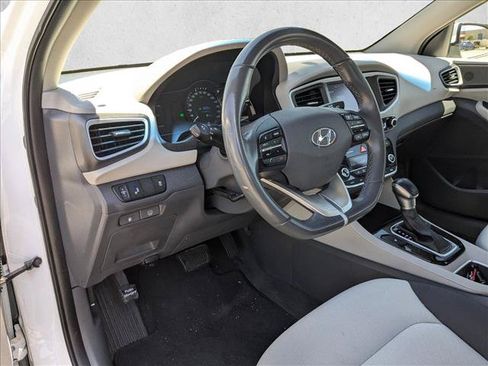 Used 2018 Hyundai Ioniq SEL FWD image 10