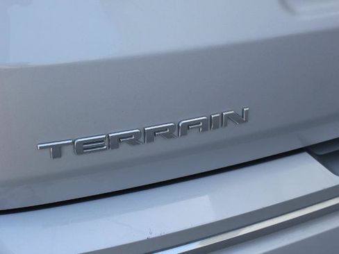 Used 2020 GMC Terrain Denali w/ Denali Premium Package AWD/4WD image 10