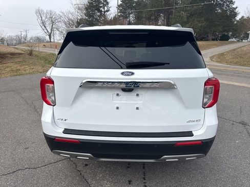 Certified 2024 Ford Explorer XLT w/ Equipment Group 202A AWD/4WD image 5