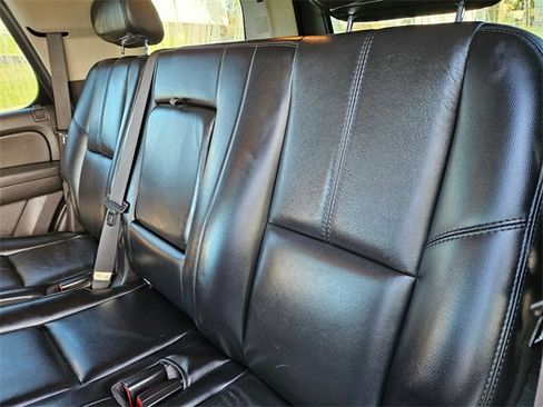 Used 2007 Chevrolet Tahoe LTZ w/ LTZ Preferred Equipment Group image 15