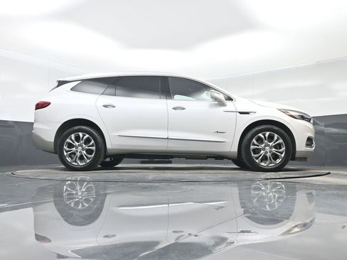 Used 2019 Buick Enclave Avenir w/ Avenir Technology Package AWD/4WD image 31