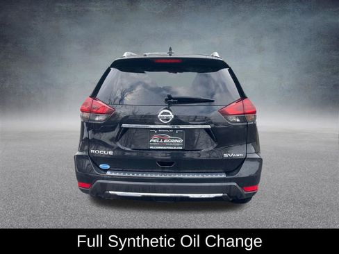 Used 2018 Nissan Rogue SV w/ Premium Package image 5