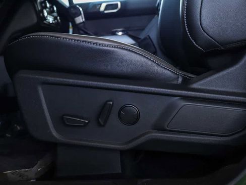 New 2025 Ford Bronco Outer Banks AWD/4WD image 23
