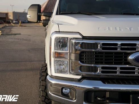 Used 2023 Ford F350 XLT image 4