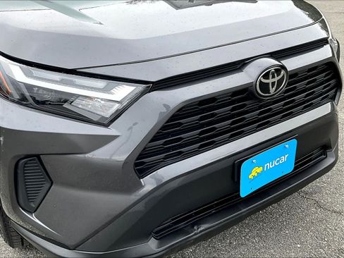 Used 2023 Toyota RAV4 LE AWD/4WD image 32