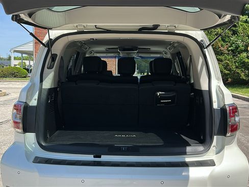 Used 2017 Nissan Armada SL AWD/4WD image 7