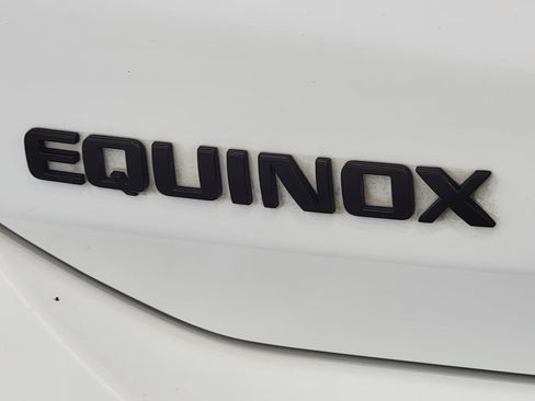 Used 2023 Chevrolet Equinox LS w/ Midnight Edition FWD image 10