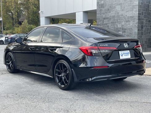 Used 2024 Honda Civic Sport image 3