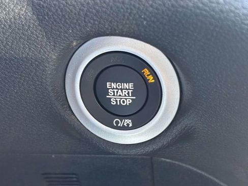 New 2026 Chrysler Pacifica Pinnacle image 24