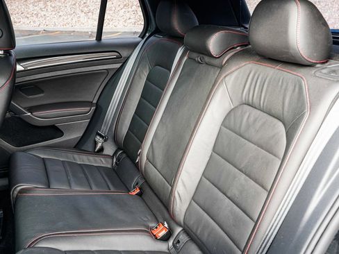 Used 2016 Volkswagen GTI SE image 14