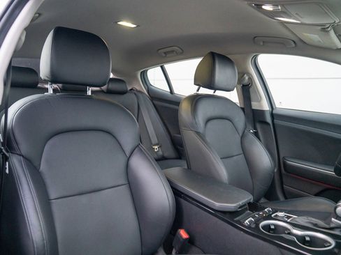 Used 2018 Kia Stinger image 25