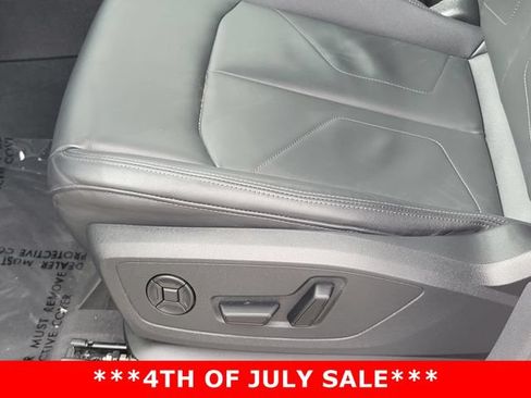 Used 2023 Audi Q3 2.0T Premium AWD/4WD image 15