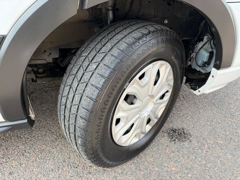 Used 2023 Ford Transit 350 XLT image 32