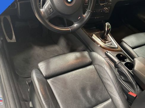 Used 2012 BMW 135i Convertible image 5