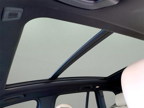 Used 2021 BMW X3 sDrive30i w/ Convenience Package image 16