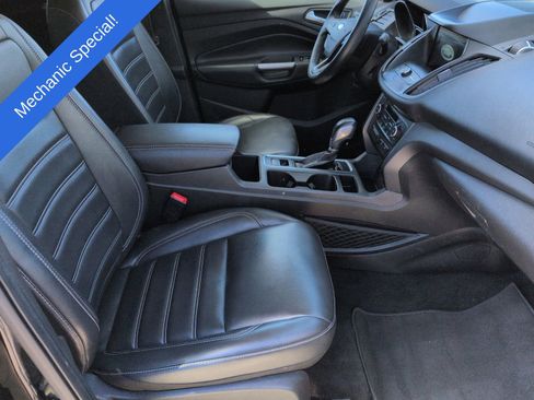 Used 2019 Ford Escape SEL image 20