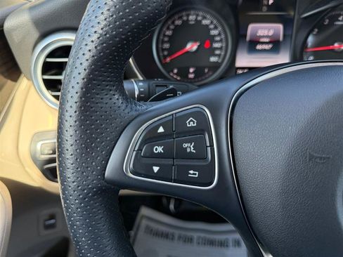 Used 2019 Mercedes-Benz GLC 300 4MATIC image 28