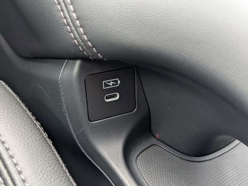 Used 2026 Honda HR-V EX-L image 25