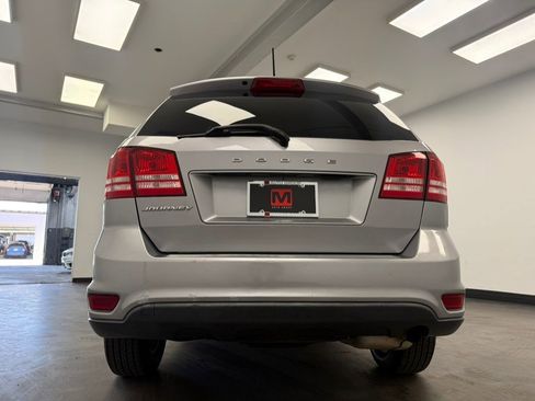 Used 2017 Dodge Journey SE w/ Flexible Seating Group FWD image 11
