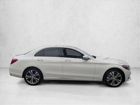 Used 2017 Mercedes-Benz C 300 4MATIC Sedan image 4