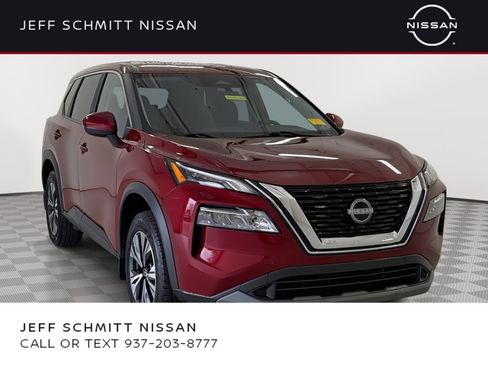 Used 2023 Nissan Rogue SV image 1