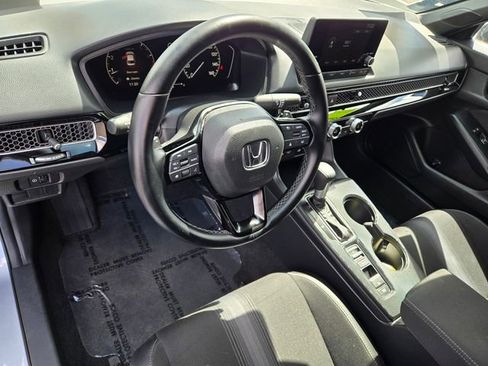 Used 2025 Honda Civic Sport image 13