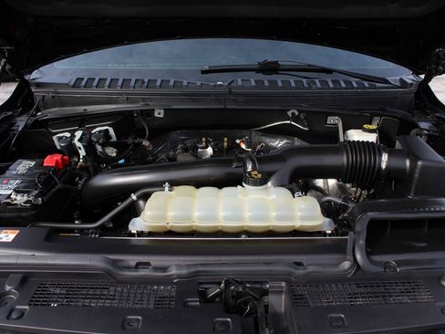 Used 2022 Ford Expedition Max Limited image 23