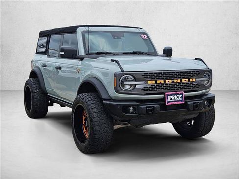 Used 2022 Ford Bronco Badlands AWD/4WD image 3