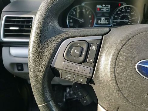 Used 2017 Subaru Forester 2.5i Premium image 14