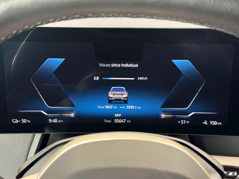 Used 2024 BMW iX xDrive50 w/ Sport Package image 21