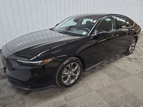 Used 2024 Honda Accord EX image 8