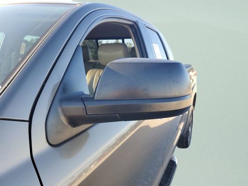 Used 2012 Toyota Tundra Grade w/ SR5 Pkg image 11