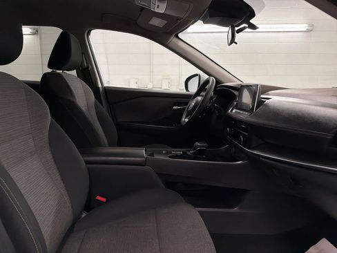 Used 2023 Nissan Rogue SV FWD image 28