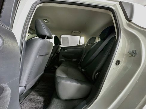 Used 2014 Nissan Leaf S w/ Charge Package FWD image 25