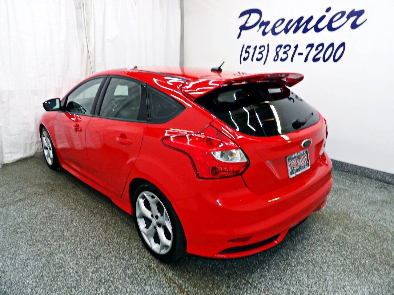 Used 2014 Ford Focus ST w/ Equipment Group 202A FWD image 4