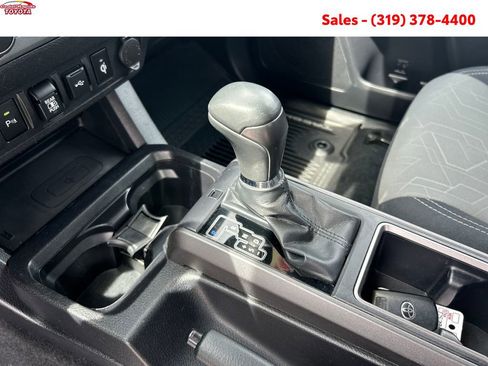 Certified 2020 Toyota Tacoma TRD Sport w/ Technology Package AWD/4WD image 22