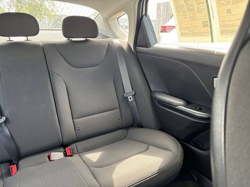 Used 2026 Kia K4 FWD image 32