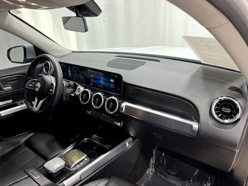Used 2021 Mercedes-Benz GLB 250 GLB 250 image 19