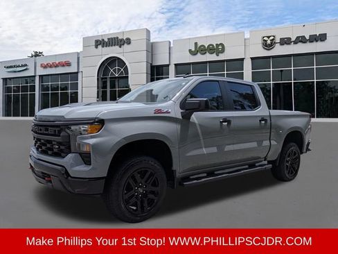 Used 2024 Chevrolet Silverado 1500 Custom Trail Boss AWD/4WD image 7